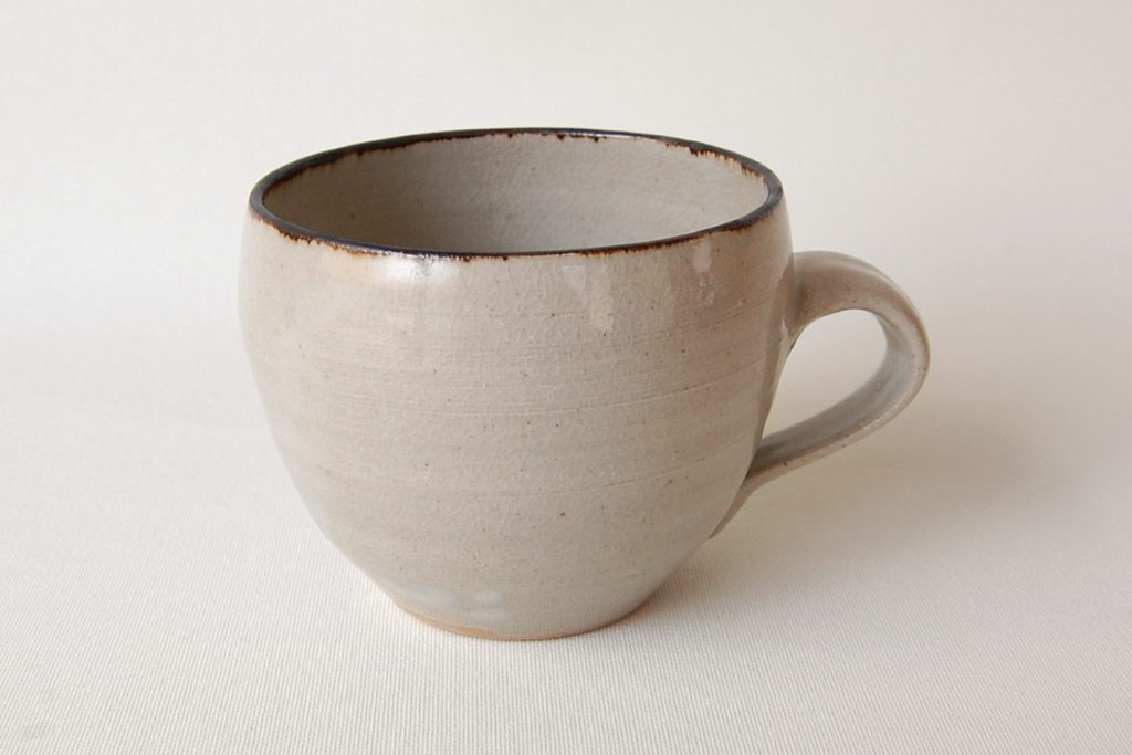 貫入のマグカップ 新品の状態